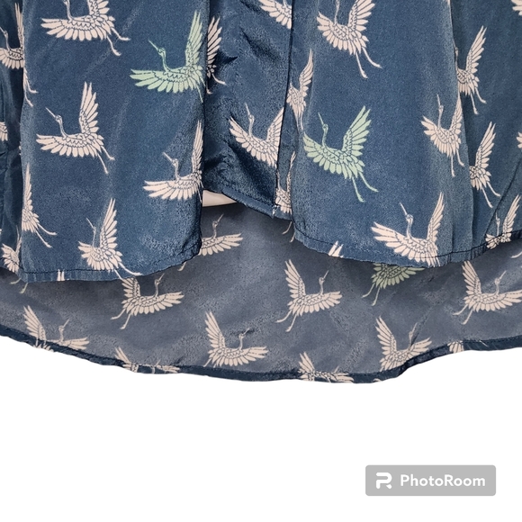 2/$30 Laura Scott1X Novelty Crane Bird All Over Print Roll Tab 3/4 Sleeve - Picture 8 of 15